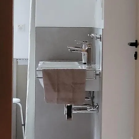 i24rooms - Gästezimmer, FeWo mit eigenem Garten Legau Exterior foto