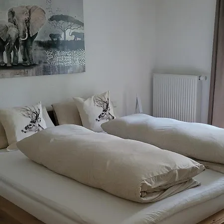 i24rooms - Gästezimmer, FeWo mit eigenem Garten Legau Exterior foto