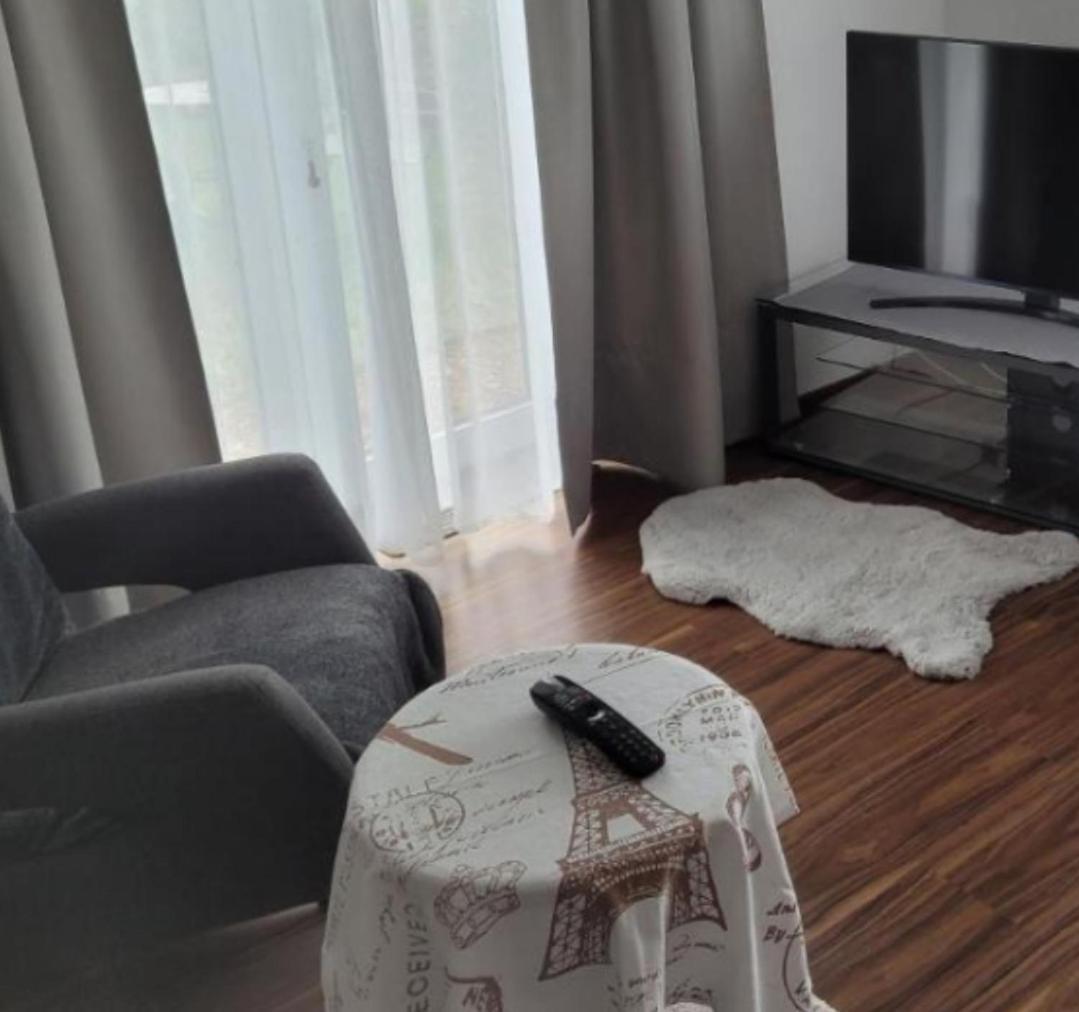 I24rooms - Gästezimmer, Mit Eigenem Garten *