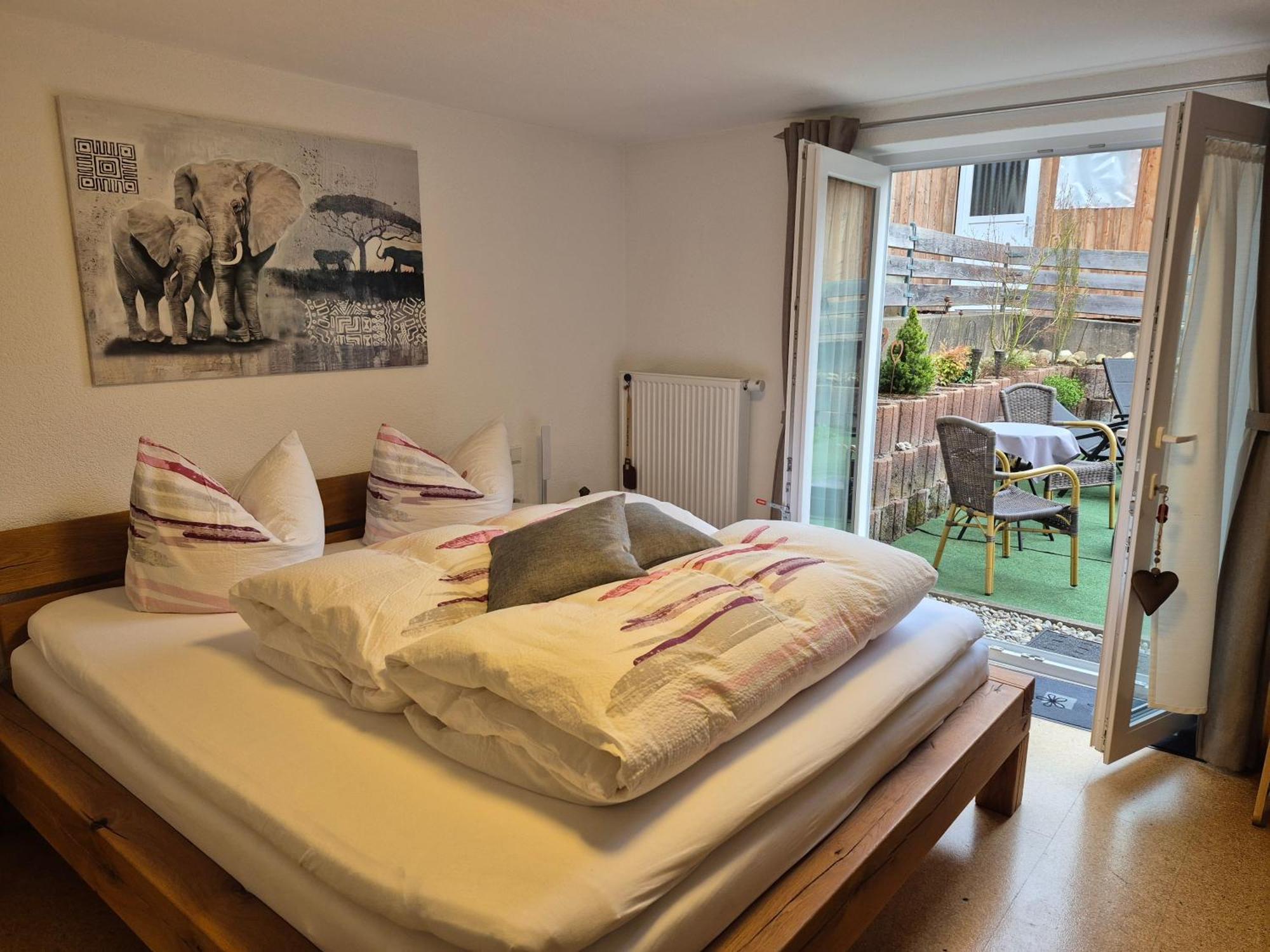I24rooms - Gästezimmer, Mit Eigenem Garten Apartment Legau